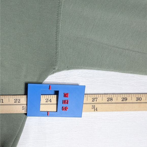 MTV Sweater Womens Large Green Cheetah Print Logo Long Sleeve - Picture 7 of 7